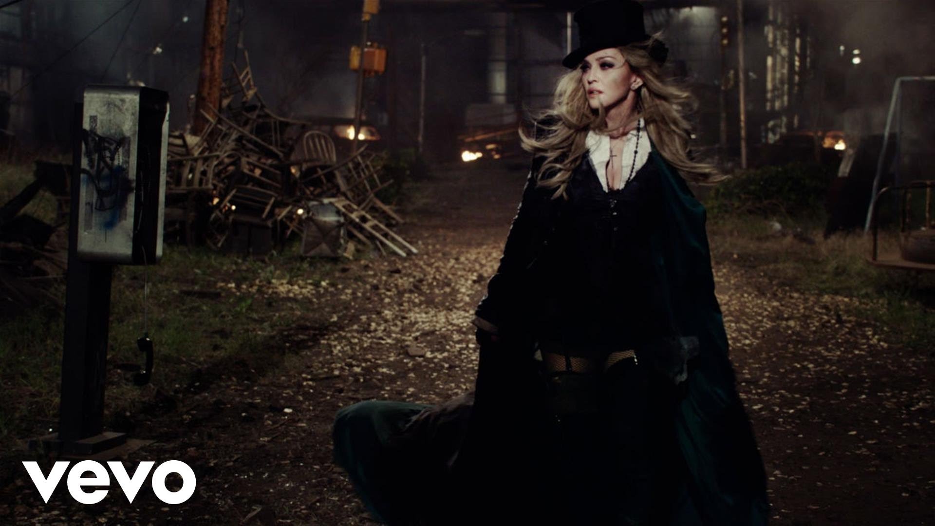 Embedded thumbnail for Madonna – Ghosttown