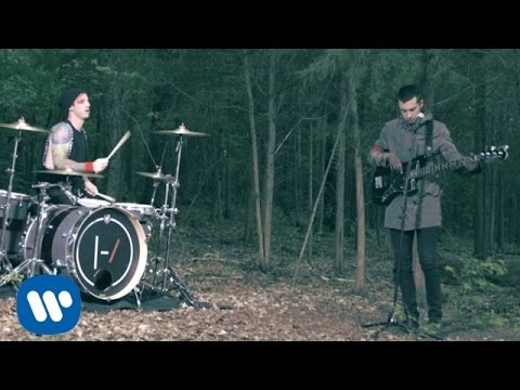 Embedded thumbnail for twenty one pilots: Ride